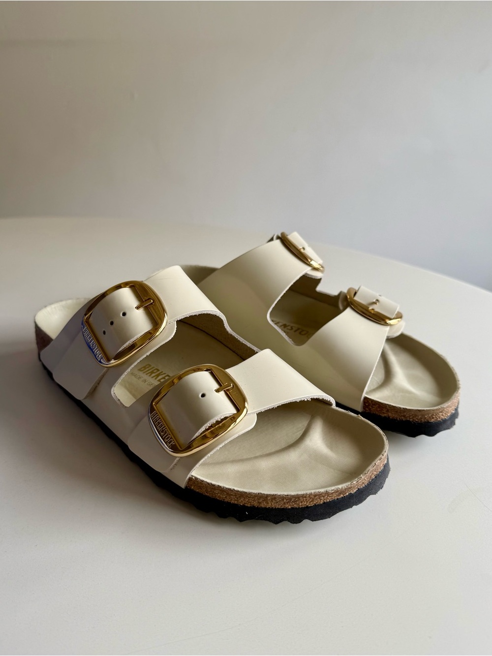 NEW 39 Birkenstock Arizona Big Buckle High-Shine Ecru- Medium/Narrow Fit